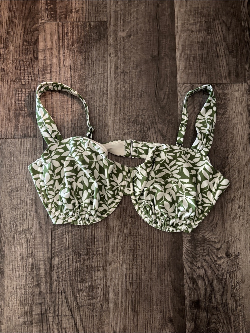 Abercrombie & Fitch Curve Love Bikini Top - Green and White - Size XLarge